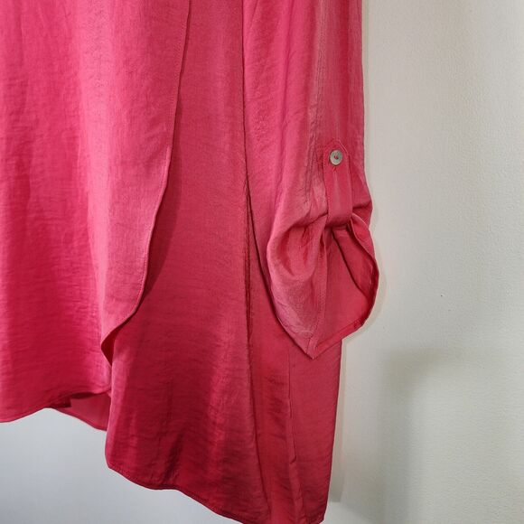 Chico's Womens Top Size 1 Medium Pink Tulip Front 3/4 Roll Tab Sleeve Scoop Neck - Picture 4 of 10